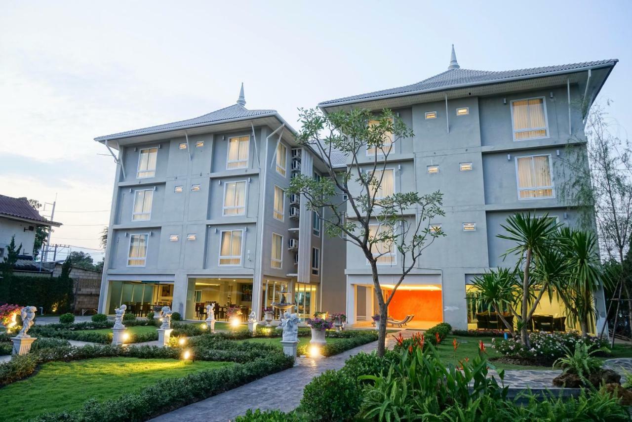 Nantra Chiangmai Riverfront Hotel Chiang Mai Extérieur photo