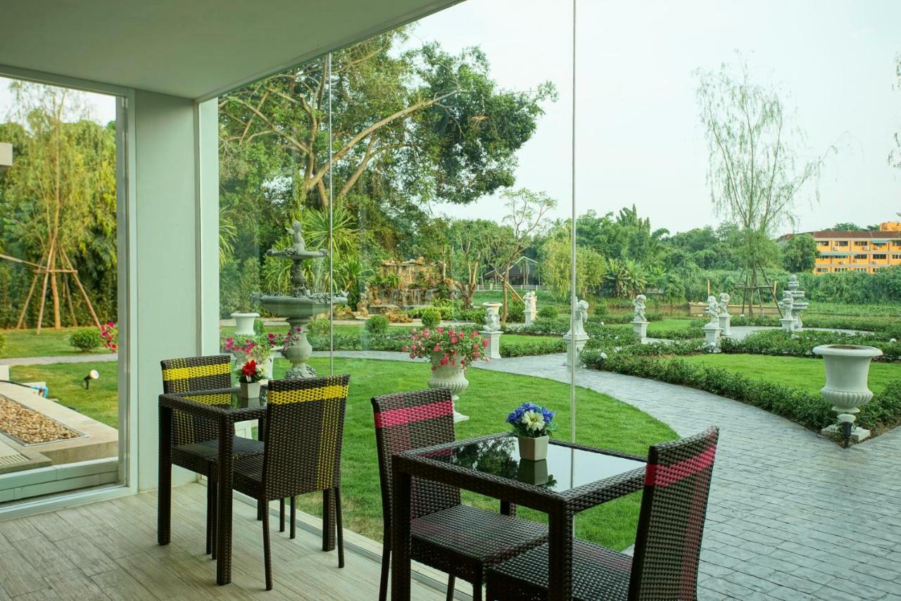 Nantra Chiangmai Riverfront Hotel Chiang Mai Extérieur photo